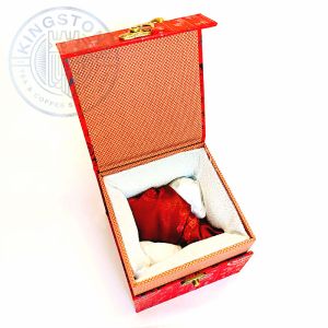 Wang Yixing – Ceainic din argilă 100 ml cu două cupe, pentru Gong Fu Cha