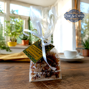 punguta cu funda alba Brown Kandis Rocks – Zahăr Candel Brun 150g pentru Ceai și Cafea